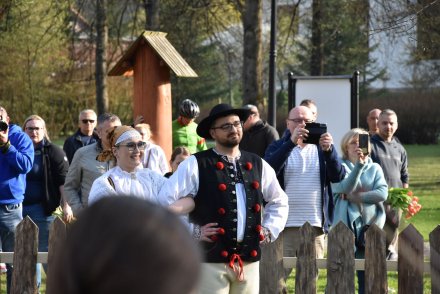 Tradycyjne "stowiani moja" w wykonaniu Zespołu regionalnego "Wisła" z Wisły